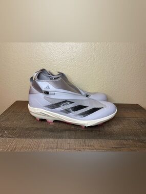 Adidas Adizero Impact+ TPU “Grey Black Pink”
- Size 12 Men.